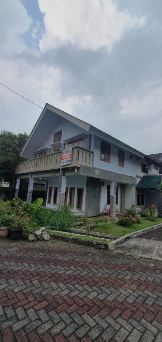 Villa Dijual di Villa Segar Alam Cipanas Cianjur